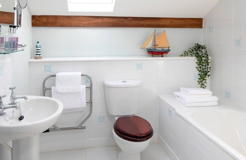 Marshwood Cottage | Sleeping three guests, this beautiful holiday home is ideal for a small family.