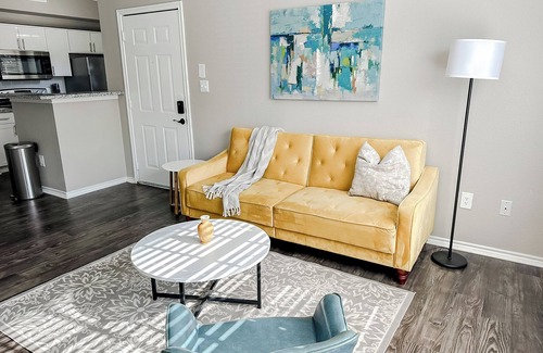 South Side Apartment | Sleepover Modern 1BD/1BA + Gym Corpus Christi