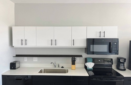 Downtown Omaha Apartment | Sleepover: Remarkable 1BD/1BA + Balcony - Downtown Omaha