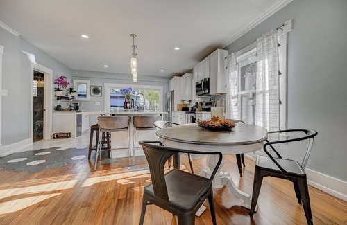 Colorado Springs House | Sleeps 16 Historic Charm Meets Modern Comfort in Old Colorado