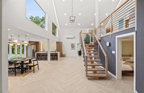 Freehold House | Sleeps 52 - Pond, Tennis Court, Hot Tubs, Sauna