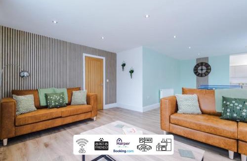 Ewloe House | Sleeps 8 Loft bedroom By Harperletting Short Lets & Serviced Accommodation Buckley With Pool table & Long or Short stays