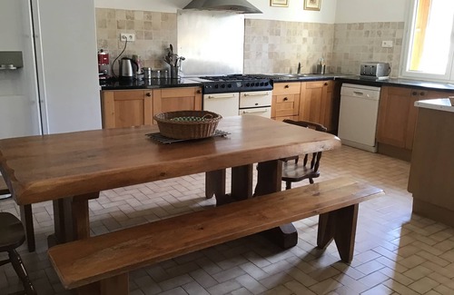 Embres-et-Castelmaure House | Sleeps 9 Village House, Private Pool, 30 mns to beach