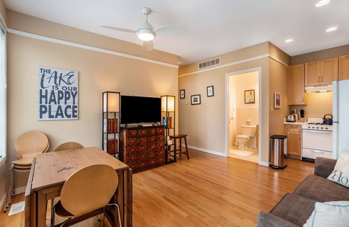 South Haven Cottage | Sleepy Hollow Beach Resort Cottage 3C