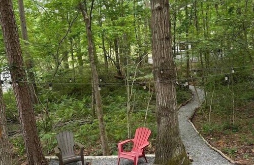 Jamestown RV Rental | Sleepy Hollow Camper