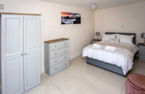 Dungarvan House | Sleepy Rock