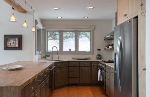 Warm Springs House | Slope-Side Chic Home with Hot Tub