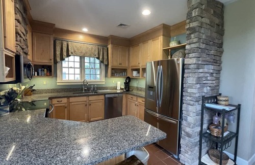 Mercersburg House | Slope Side Townhouse!