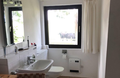 Jaderaltendeich House | Slowing down on a former farm