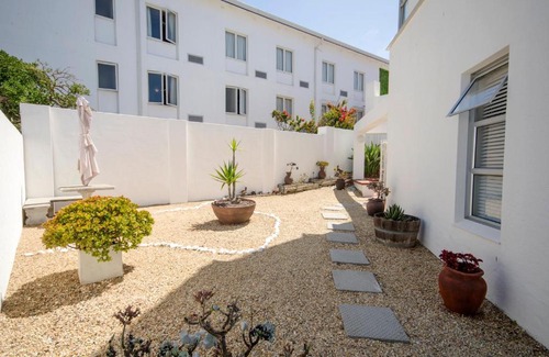 Big Bay House | Small Bay Guest House