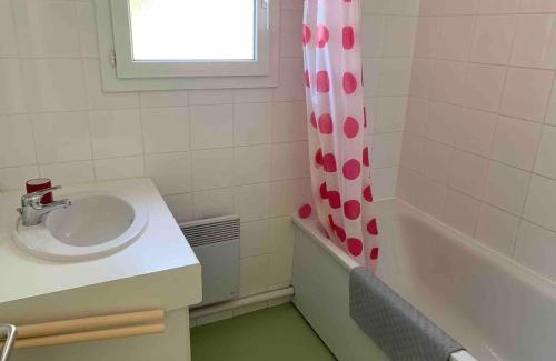 Soulac-sur-Mer Apartment | Small charming villa Soulac-sur-Mer 6 people