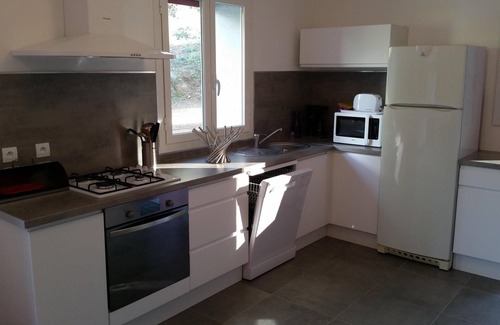 Lama House | Small country house: Very large property with swimming pool.