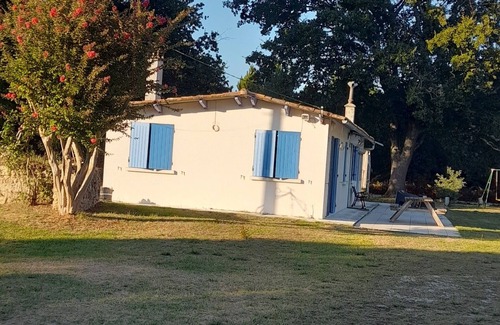 Vendays-Montalivet House | Small farmhouse built in 1950 between ocean and forest
