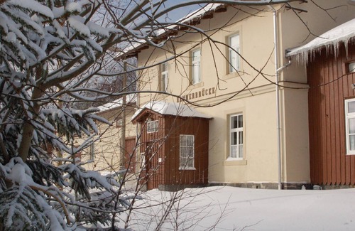 Hammerbrucke Apartment | Small holiday flat in the historic railway station