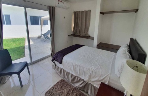San Miguel House | Small house in quiet residential area