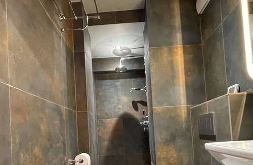 Canonbury Apartment | Small Luxury hideaway in a tree lined street