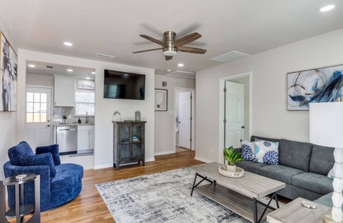 Granbury House | Small Town Elegance.