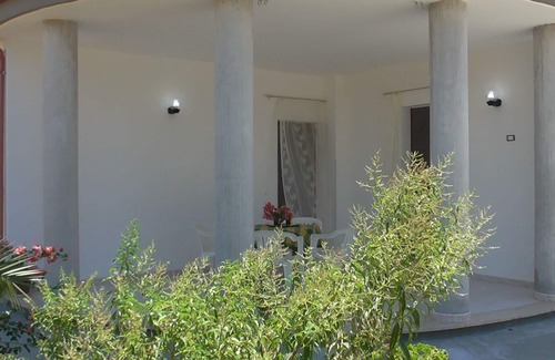 Matino House | Small villa with enclosed garden in Parabita