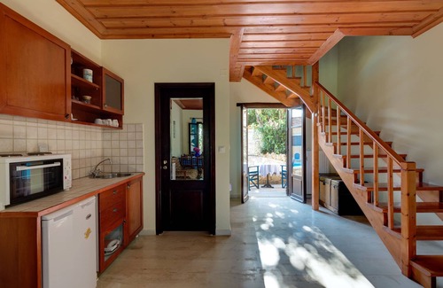 Douliana House | Small village house, shared pool and views of the countryside and sea