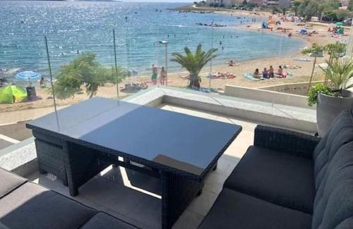 Povljana Apartment | SMARAGD on the beach