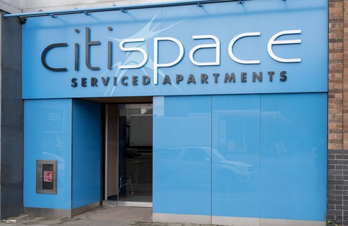 Leeds Apartment | Smart studio based in Leeds city centre.