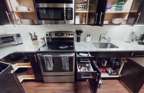Malden Apartment | Smart TV❤ of Mass General Hosp❤20min→Airport