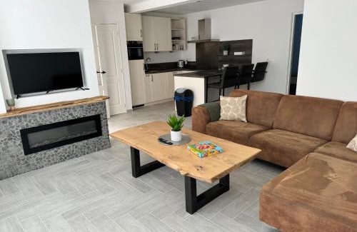 Wormerveer Apartment | Smile home, Zaanse schans and Amsterdam Appartements
