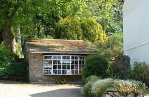 Looe Cottage | Smithy Cottage 17th century converted barn