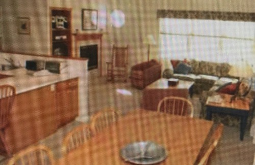 Jeffersonville Villa | SMUGGLER"S NOTCH RESORT VT 3 BEDROOM DELUXE PRESIDENTS WEEK 2024