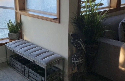 Hagerman House | Snake River Vacation Home *Steam Sauna, Private Docks, Water Slide, Outdoor Bar*