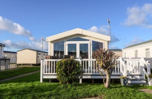 St George House | Snape Lodge