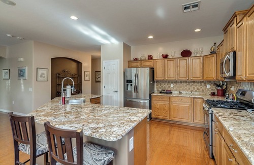 Rancho Sahuarita House | SNOW BIRDS WELCOME Charming 3-bedroom house Del Webb 55+ Community Sahuarita