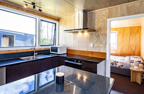 National Park Village House | Snow Chaser's Retreat - National Park Holiday Home