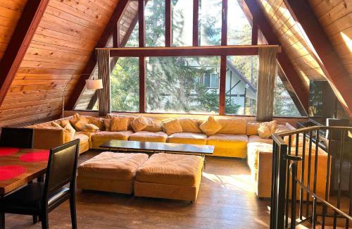 Government Camp House | Snowball House