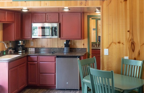 West Glacier Cabin | Snowberry Cabin