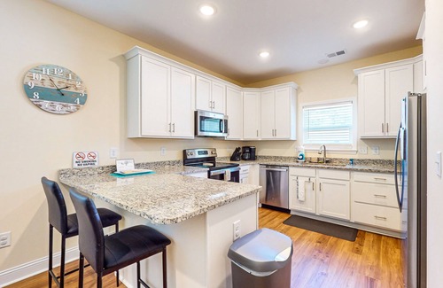 Myrtle Beach House | Snowbird-friendly home w/game room, patio, pool table, ping-pong, washer/dryer