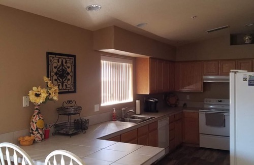 Lake Havasu City House | snowbirds email of call for winter pricing 951-741-7590 occapt@hotmail.com