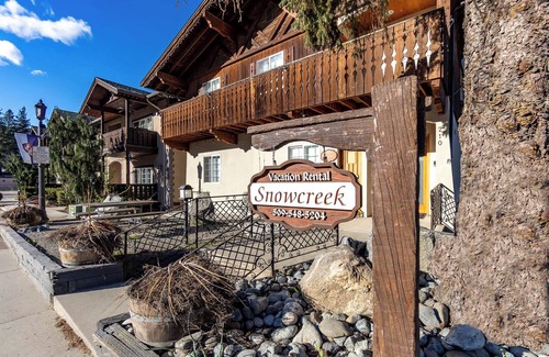 Leavenworth Condo | Snowcreek Suite - Aspen - Hot Tub - Kitchenette