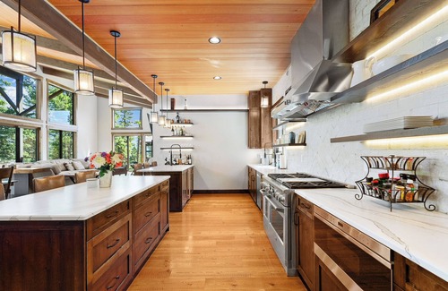 Whitefish House | Snowghost Estate – Luxury Ski-In/Ski-Out Lodge -9BR -3 Hot Tubs - Steam Room