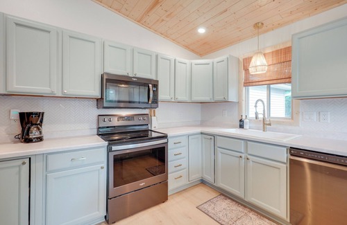 Elcho Cabin | Snowmobile Trail On-Site: Cozy Post Lake Retreat
