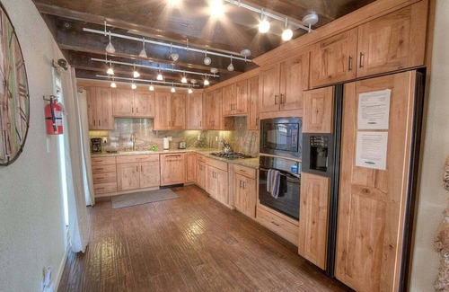 Black Bart House | Snowshoe Chalet - Remodeled