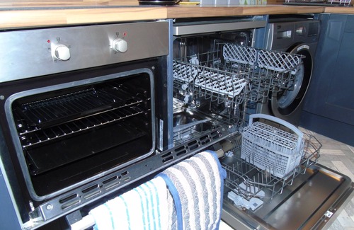 Helensburgh Apartment | Snug - Sealladh Mara Apartment