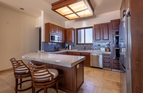 Cerritos Apartment | Sol Pacifico Deluxe Oceanfront Condo, Sol Pacifico 703A
