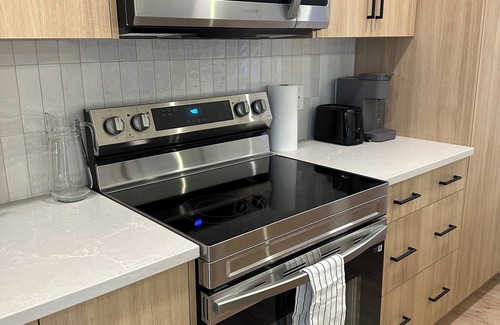 Cochrane House | Sol & Sandstone – Mykonos-Inspired Modern Retreat