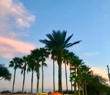 Solana Villa | SOLANA 7 Bed Rooms FAMILY VACATION VILLA-Private Pool and SPA