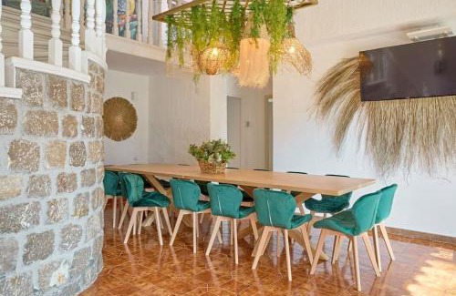 Sant Josep de sa Talaia Villa | Solara Beach Villa - 500m from playa den bossa beach