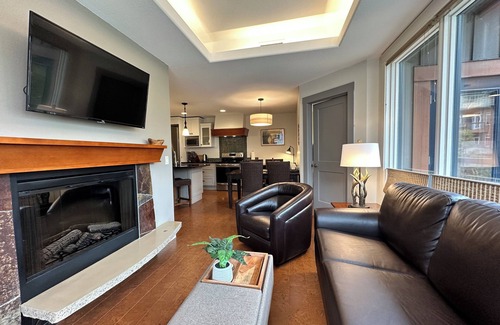 Canmore Resort | Solara Corner Suite-Pool & Hot Tub & Spa
