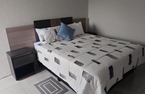 Chaneng House | SolDin Guest House