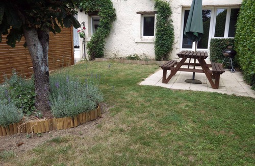 Vouvant Cottage | Soleil (2 Bedrooms - sleeps 4/5)