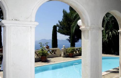 California - Pezou Villa | Somptuous exotic villa in Cannes
